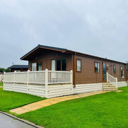 Rowan Lodge With Hot Tub Malton Εξωτερικό φωτογραφία